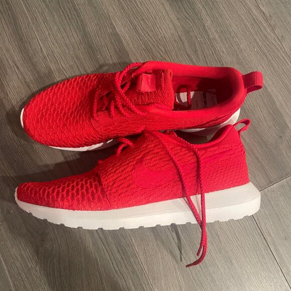 Nike Roshe NM Flyknit Red Men's Size 8/Women's Size 9.5 Brand New in Box - Picture 4 of 4